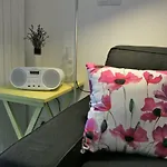 Garden Apt-free Parking,close D8,metro,expo 公寓 *